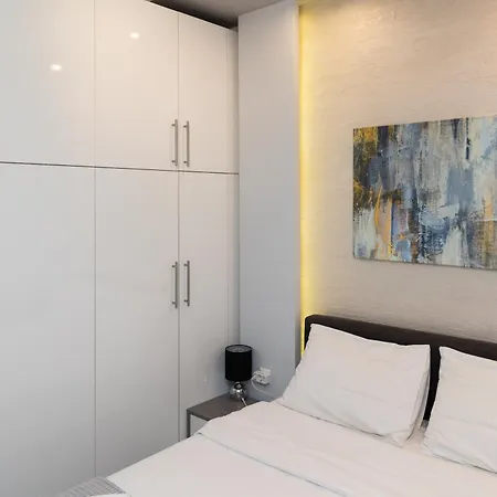 Skg Rotonda * Tesalónica